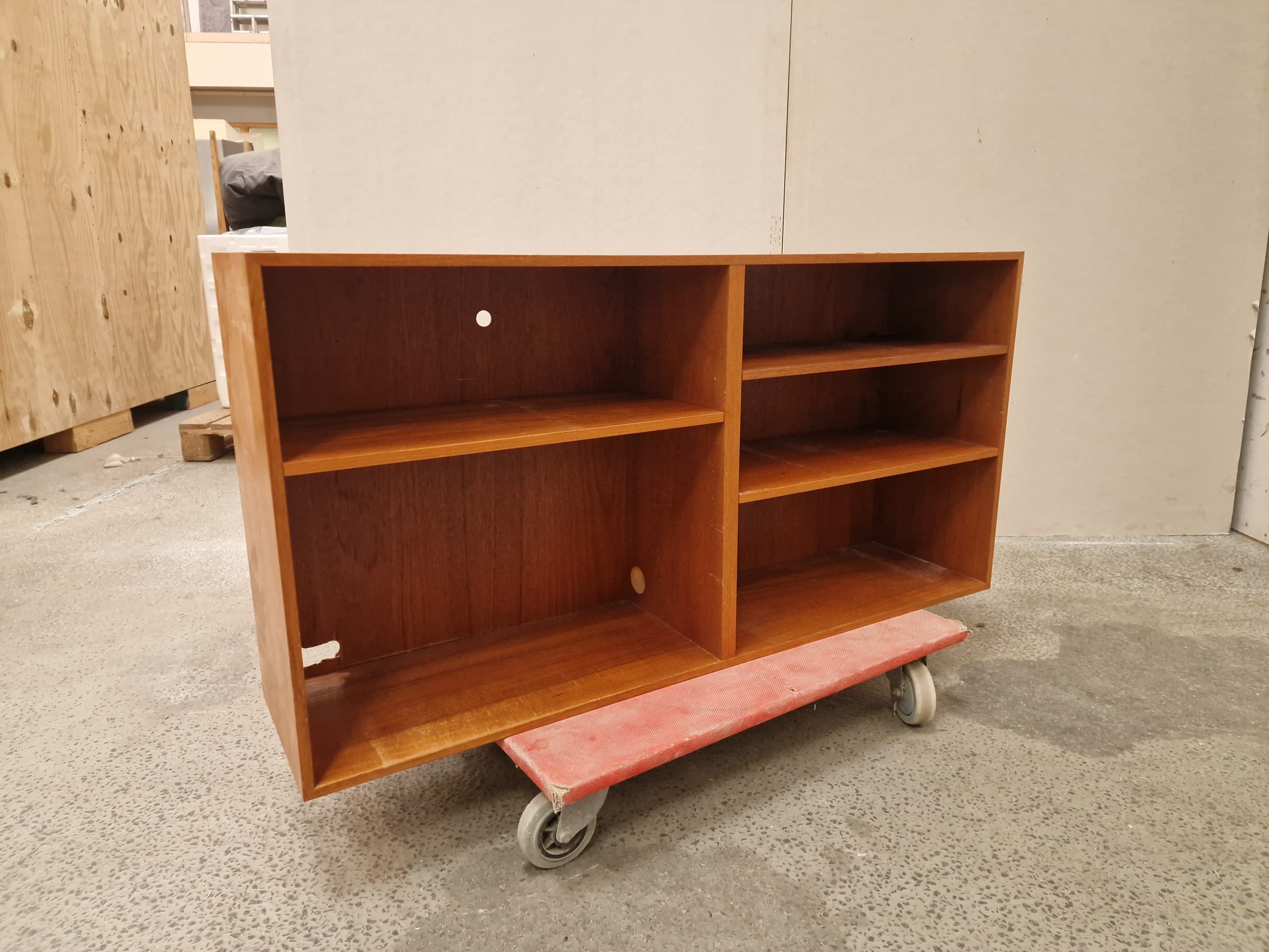 Lille smal reol, teak — billede 4