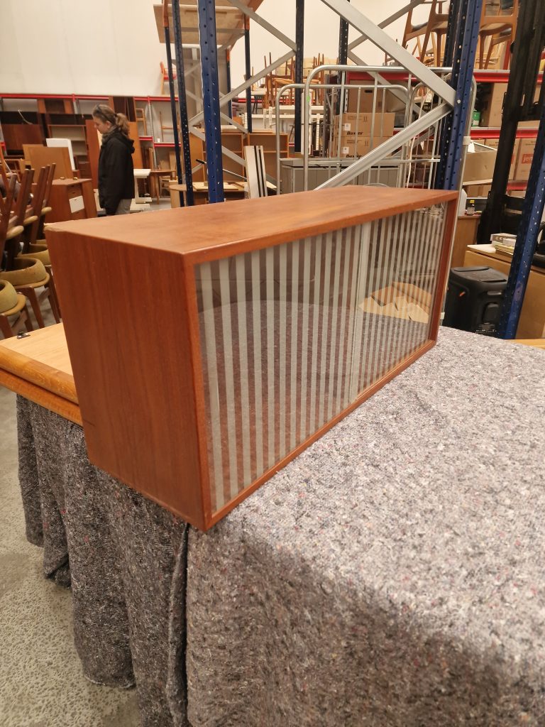 Hansen and Guldborg (HG Furniture) Vangereol i teak, vitrine, skab, hylder og vanger, Hansen and Guldborg (HG Furniture) — billede 8