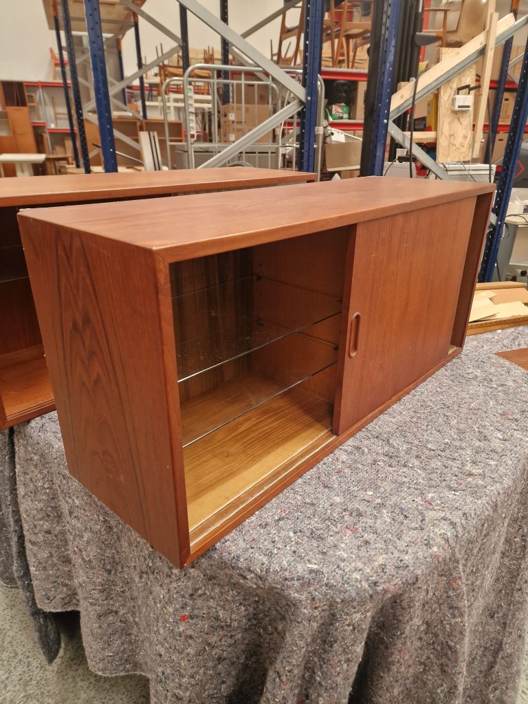 Hansen and Guldborg (HG Furniture) Vangereol i teak, vitrine, skab, hylder og vanger, Hansen and Guldborg (HG Furniture) — billede 5