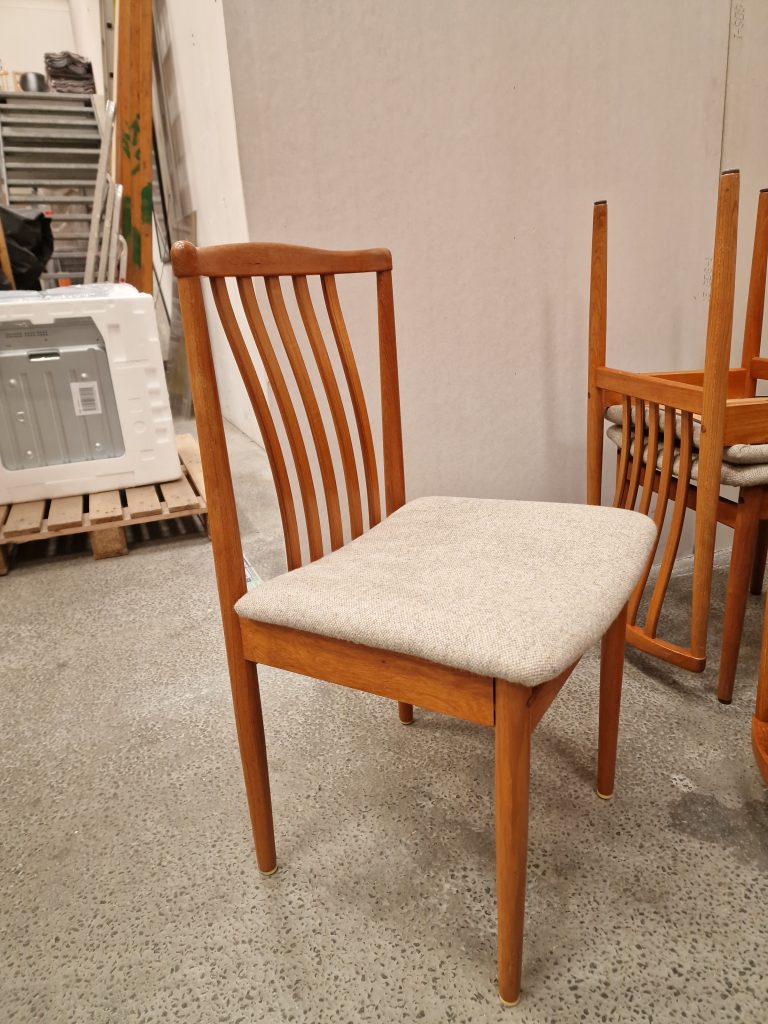 Vamdrup Spisestole i teak, 11 stk — billede 7