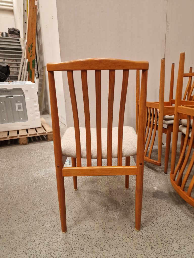 Vamdrup Spisestole i teak, 11 stk — billede 6