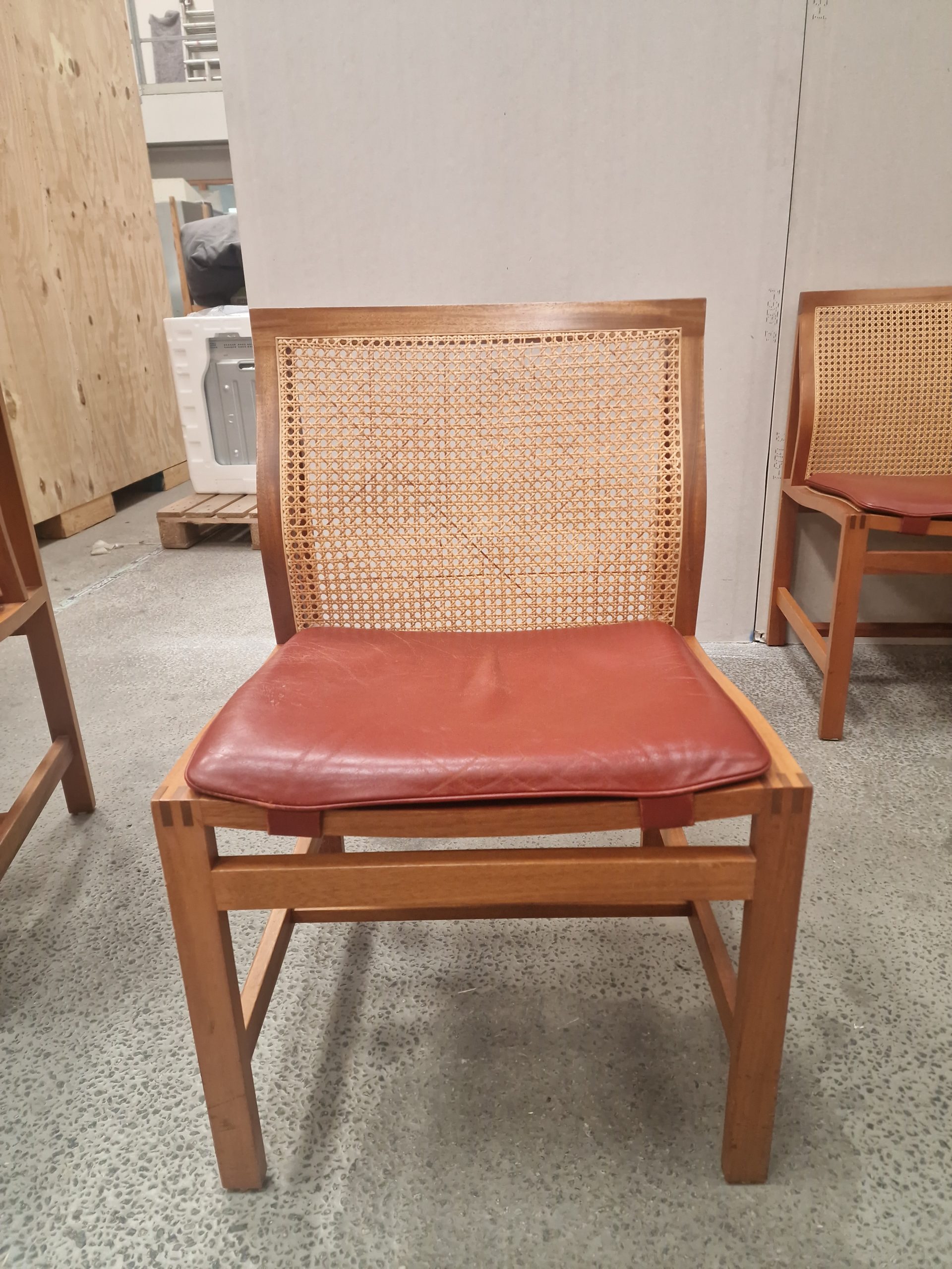 Rud Thygesen, Botium Seks stk Kongestole, Rud Thygesen, Botium — billede 14