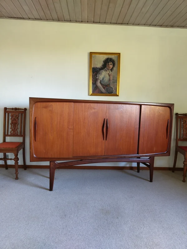 Dækketøjsskab, teak, Ærtholm