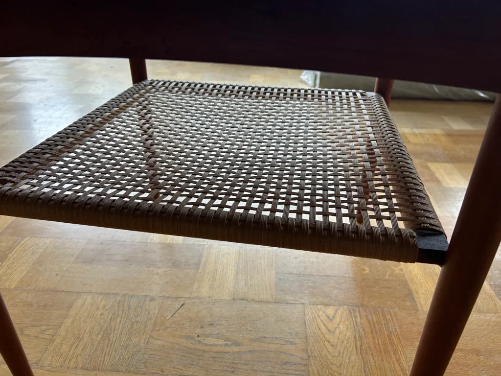 Aakjaer - Møbelintarsia Rundt sofabord i teak Aakjær Møbelintarsia — billede 6