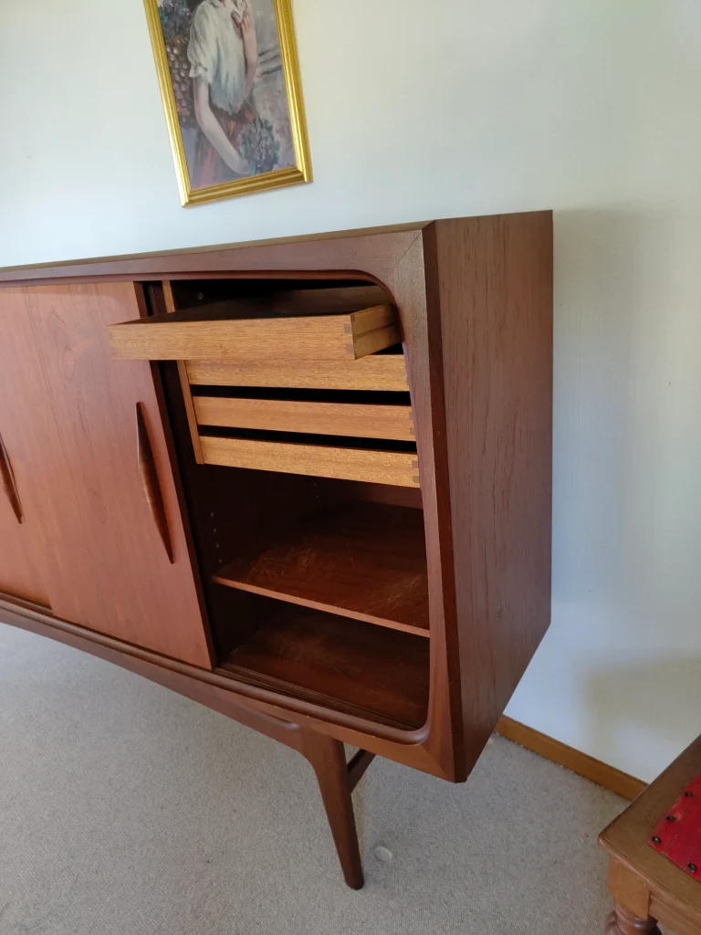 Ærtholm Dækketøjsskab, teak, Ærtholm — billede 9