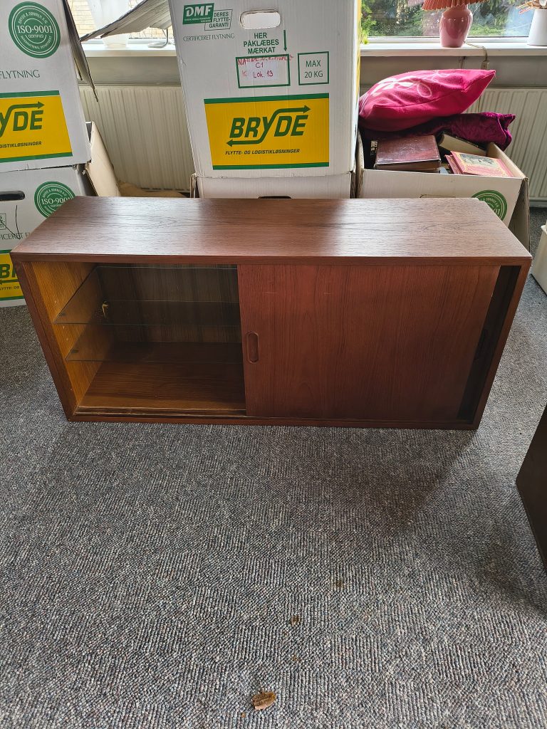 Hansen and Guldborg (HG Furniture) Vangereol i teak, vitrine, skab, hylder og vanger, Hansen and Guldborg (HG Furniture) — billede 4