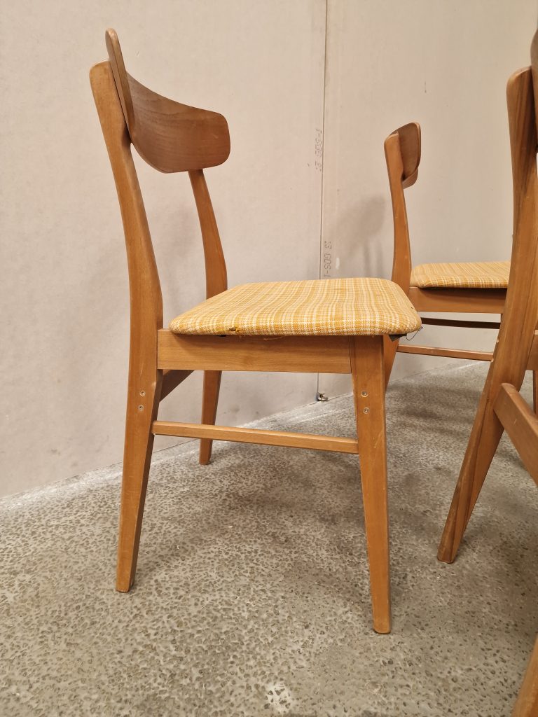 4 stk. Mosbøl i teak