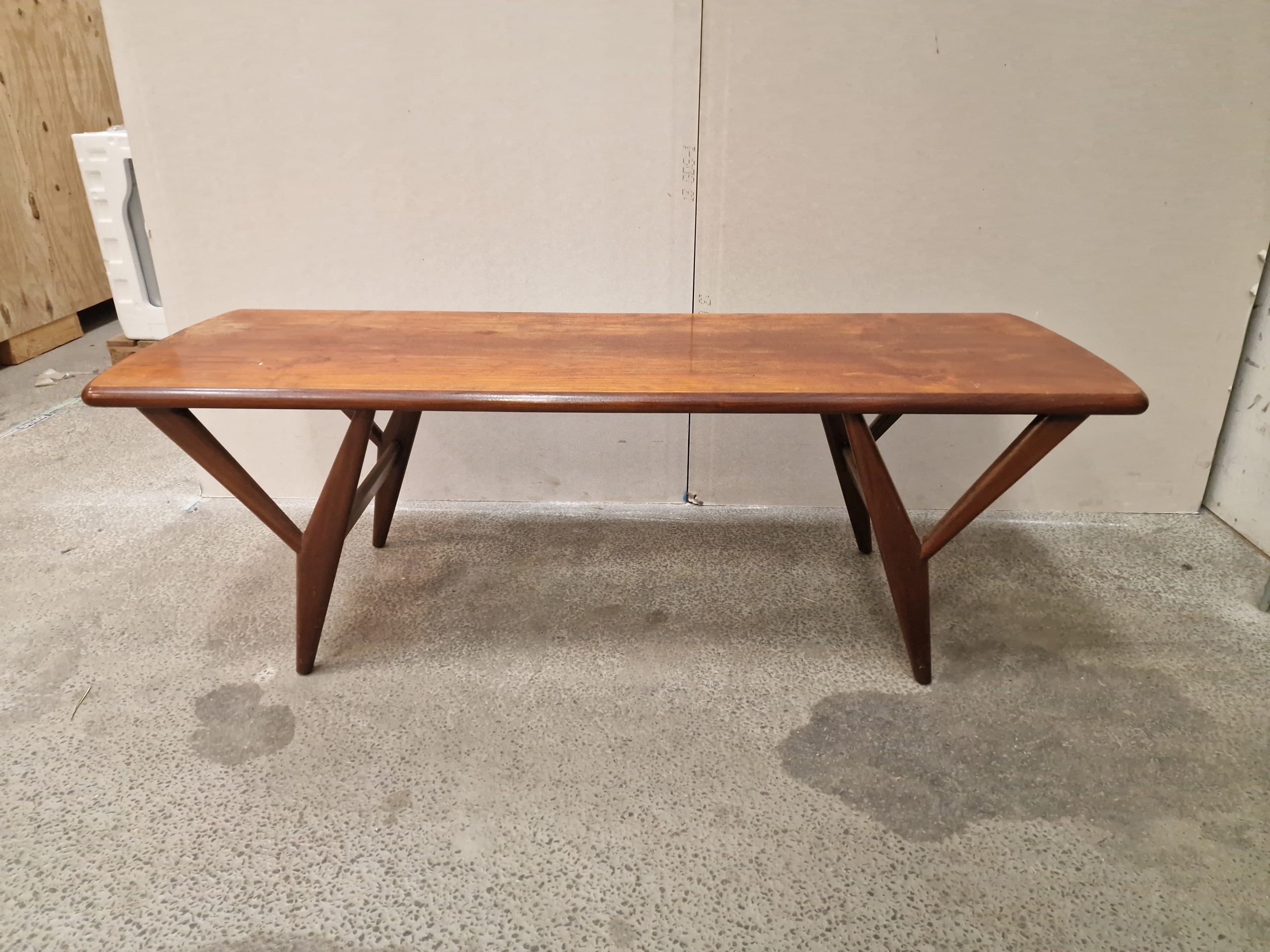 Sofabord i teak