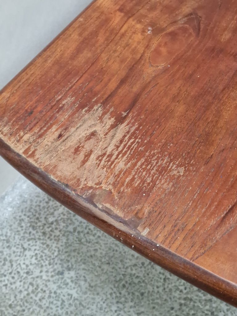Sofabord i teak
