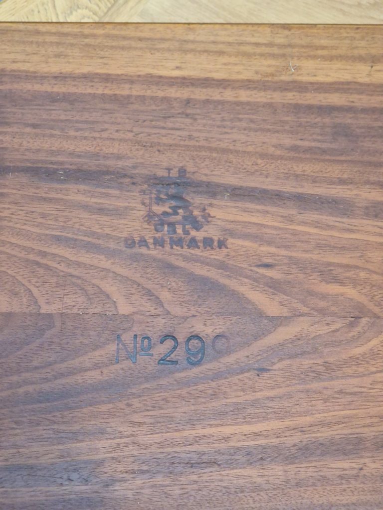 Sofabord i teak