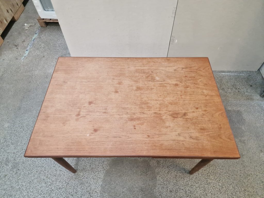 Spisebord i teak med hollandsk udtræk