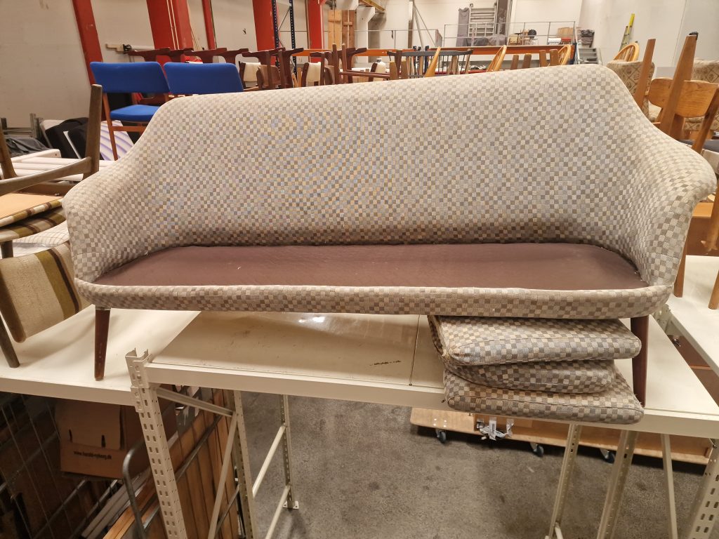 Fritz Hansen | FH Trepersoners sofa, ben af teak, Fritz Hansen — billede 7