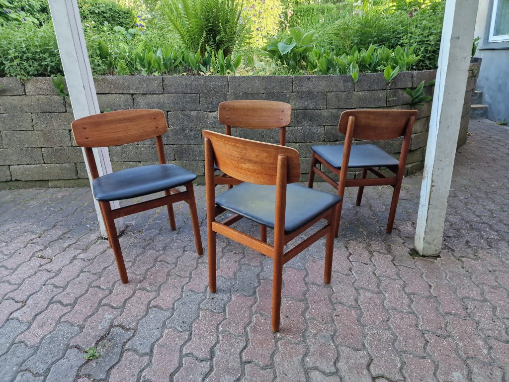 Fire spisestole, teak