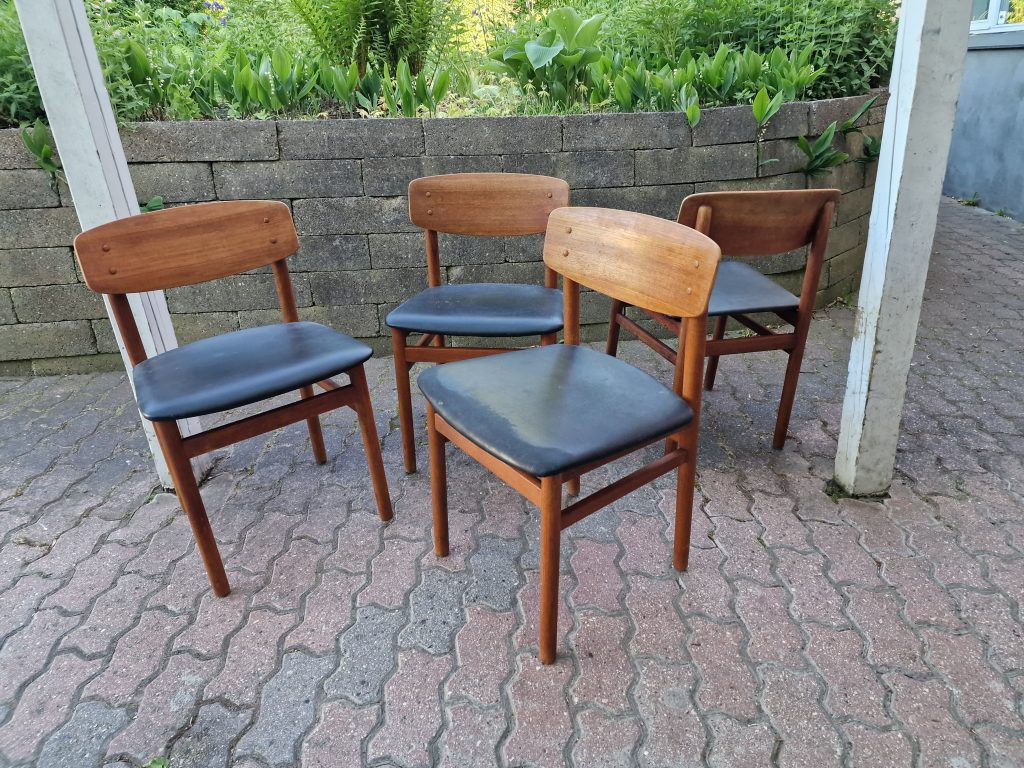 Fire spisestole, teak