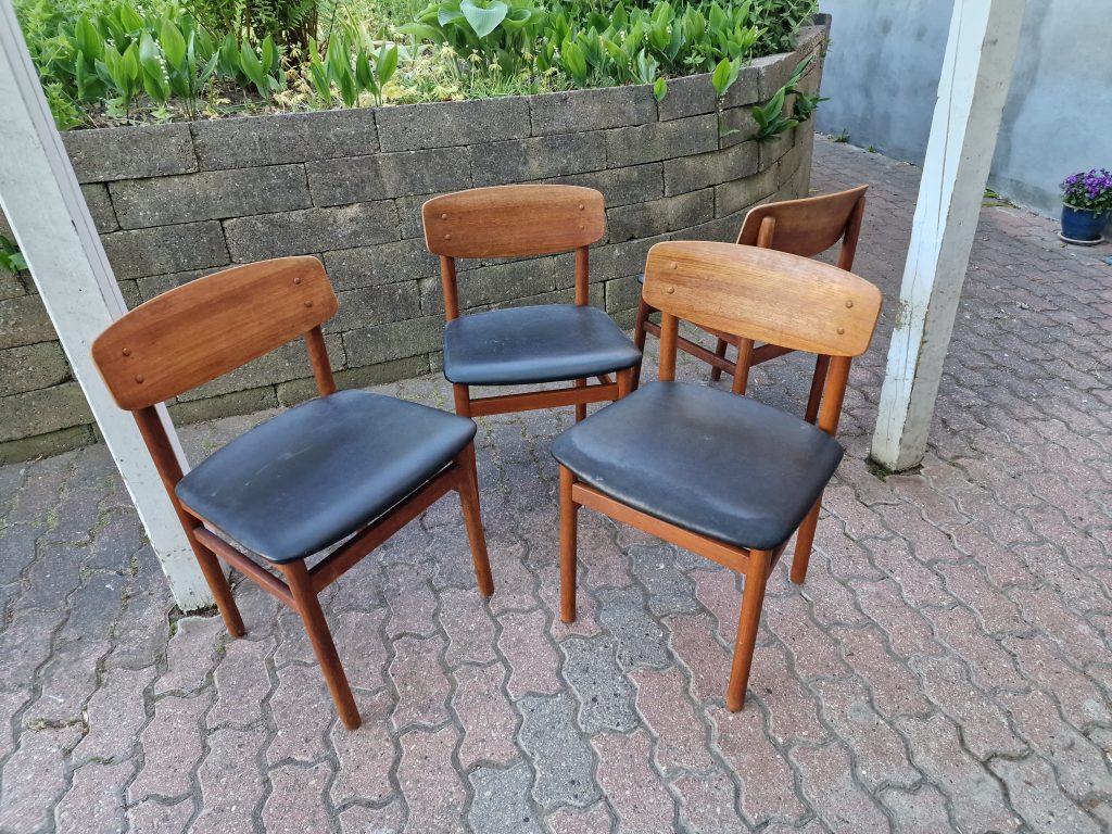 Fire spisestole, teak