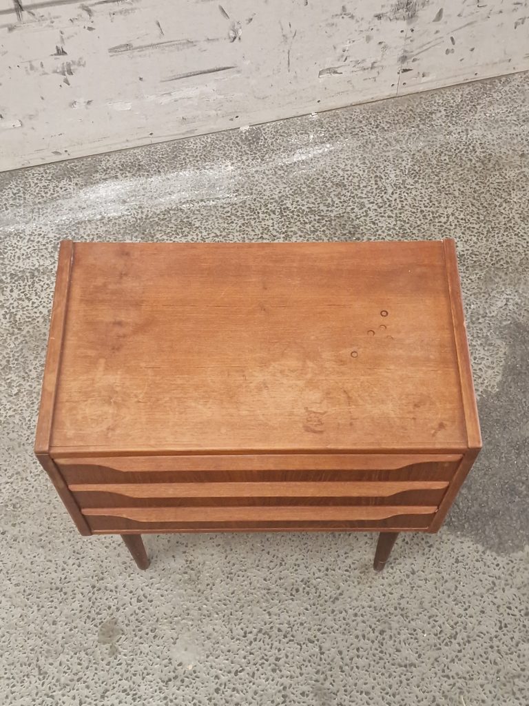 Teak kommode