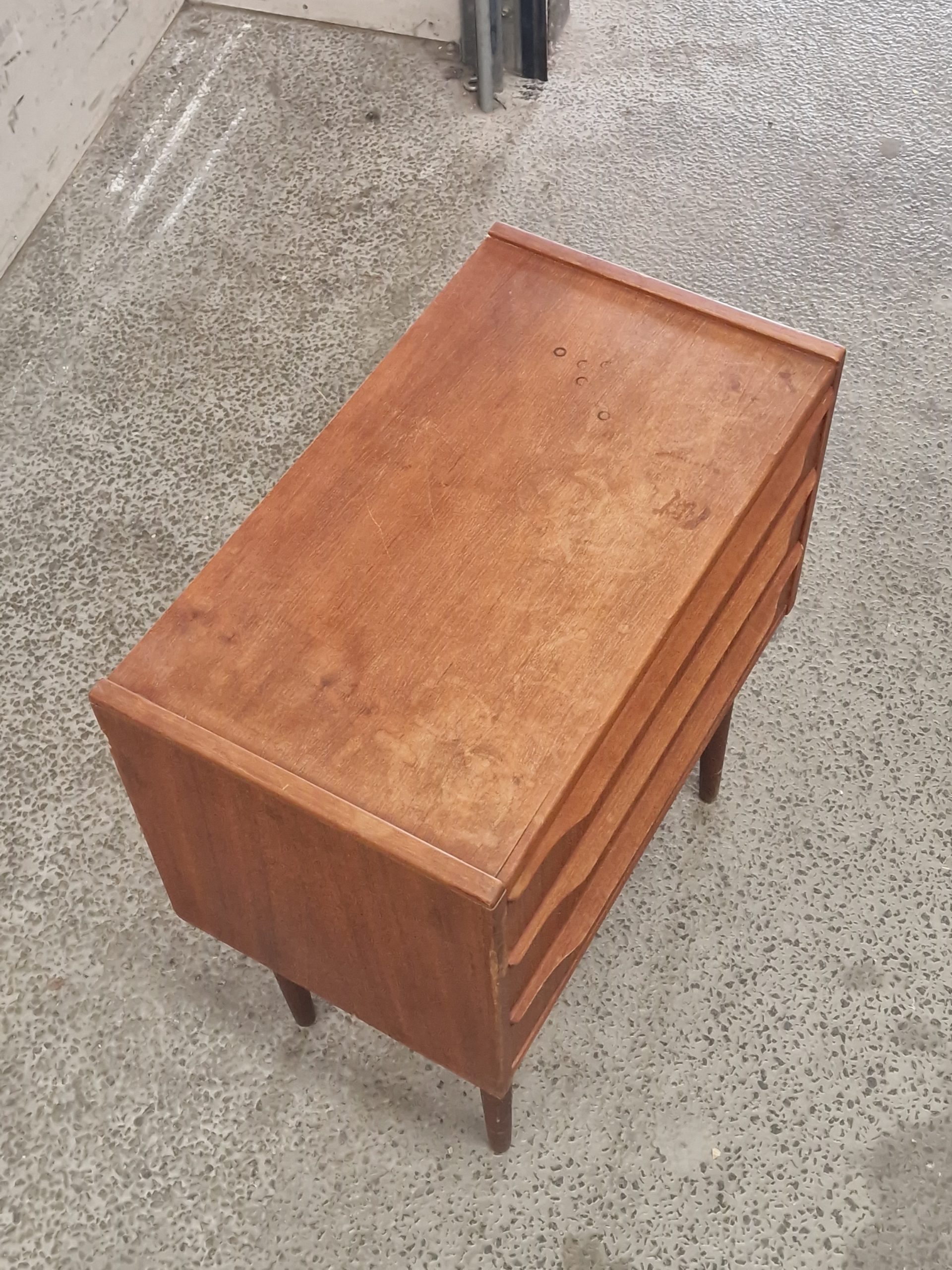 Teak kommode