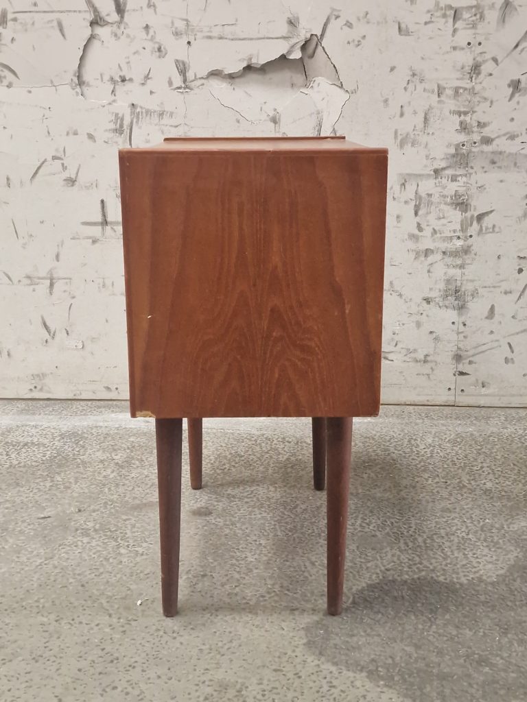 Teak kommode