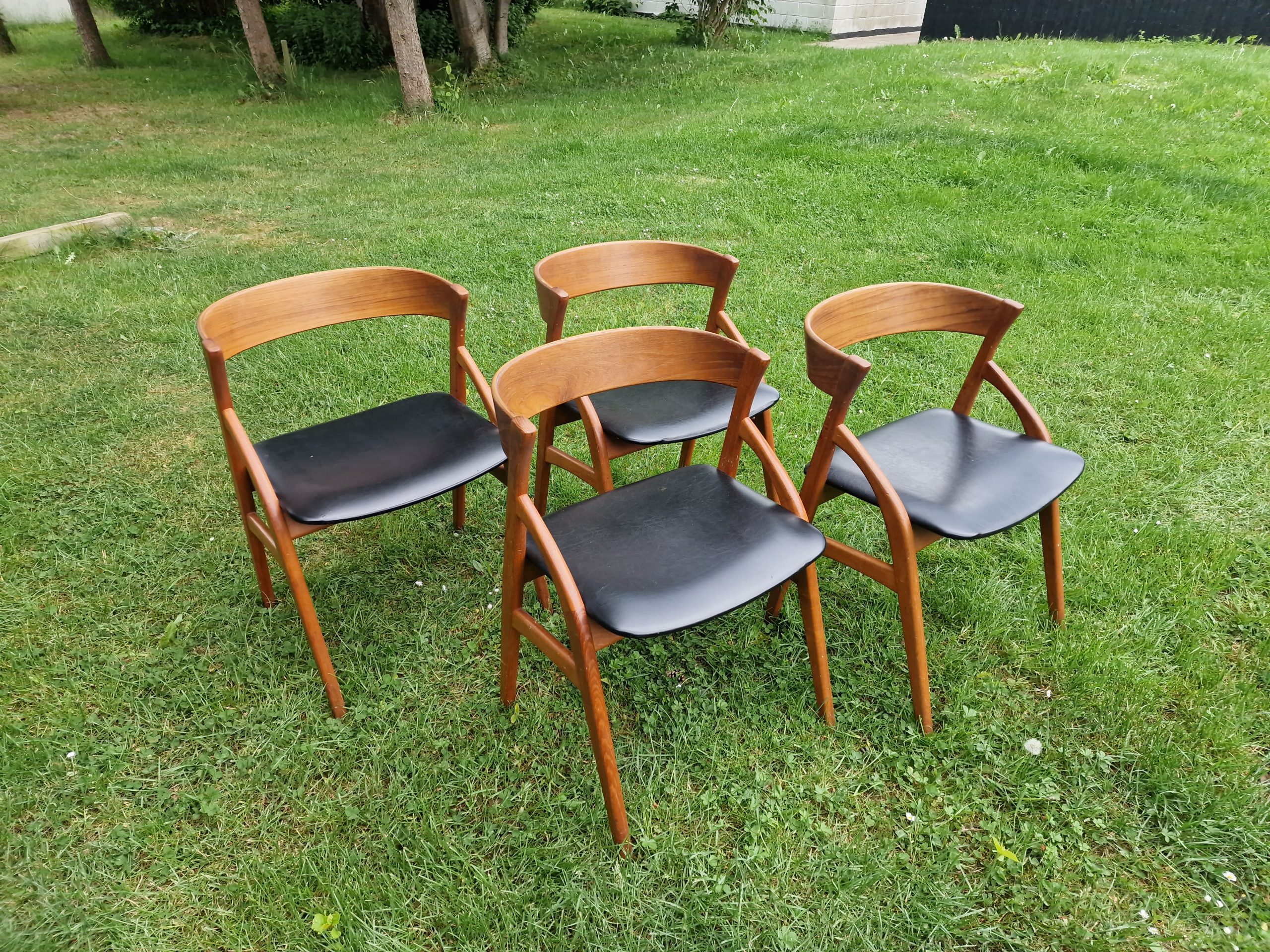 4 spisestole af massiv teak