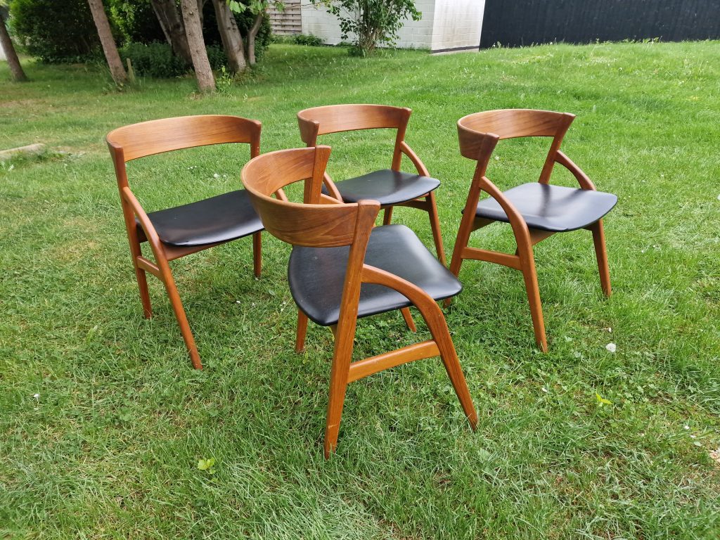 4 spisestole af massiv teak