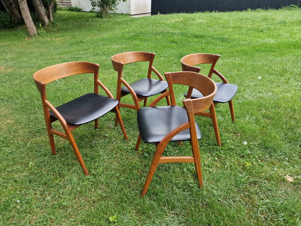 4 spisestole af massiv teak