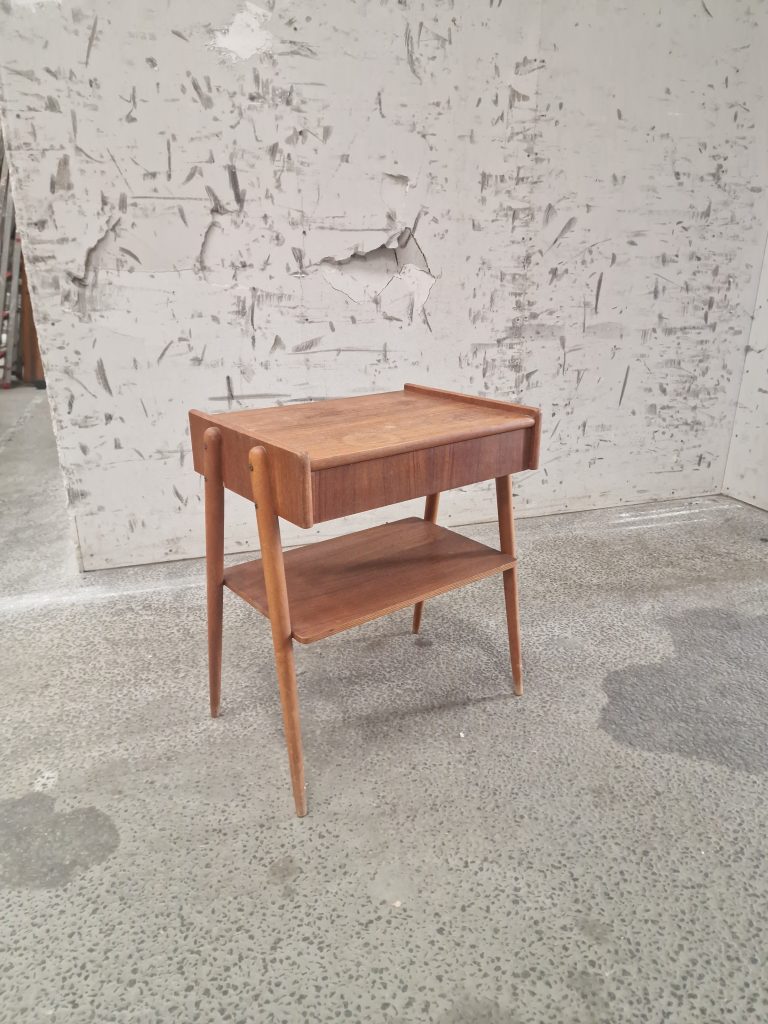 Sengebord i teak fra 1950/60’erne af Carlström & Co
