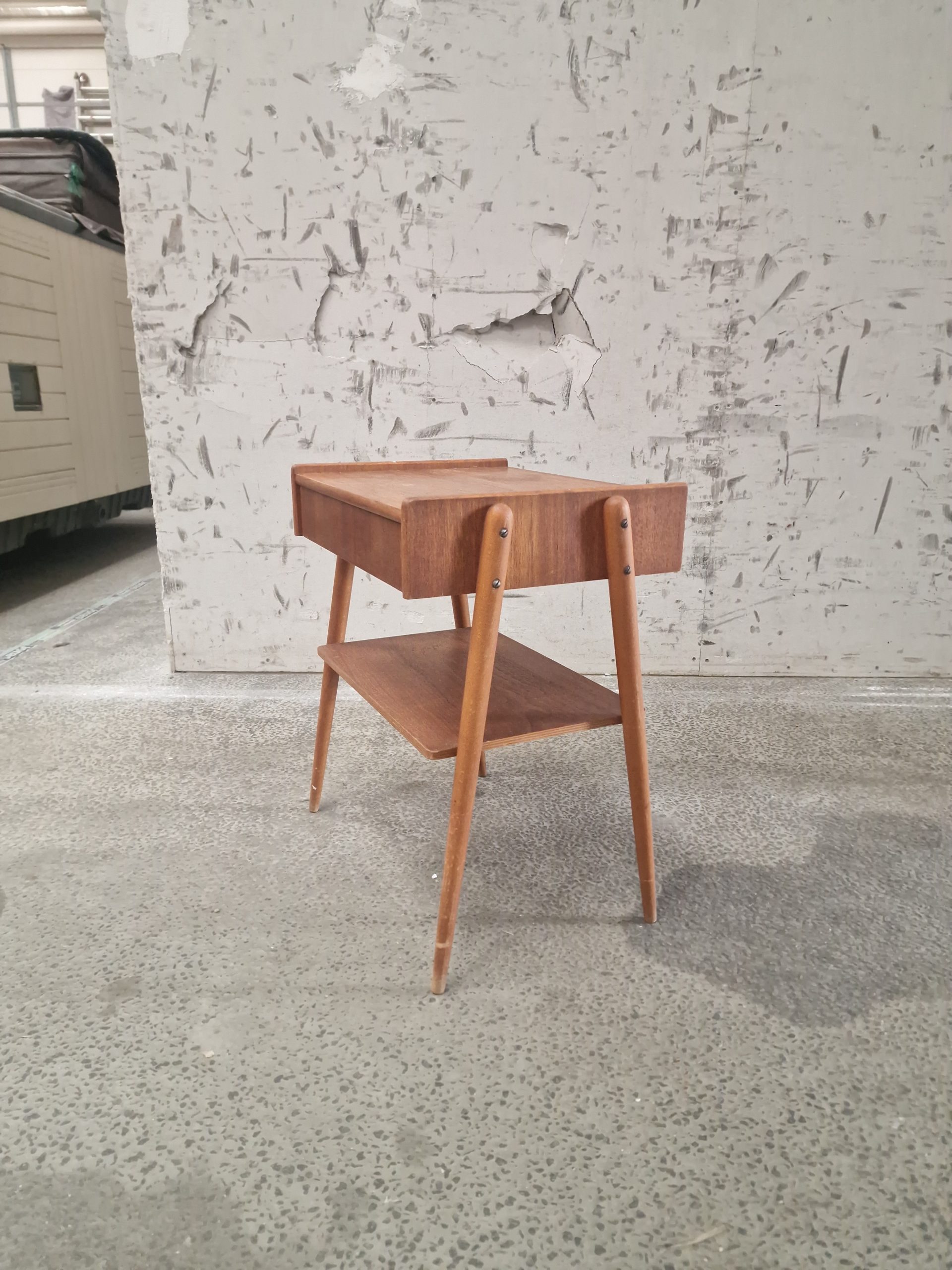 Sengebord i teak fra 1950/60’erne af Carlström & Co