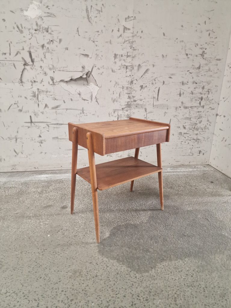 Sengebord i teak fra 1950/60’erne af Carlström & Co