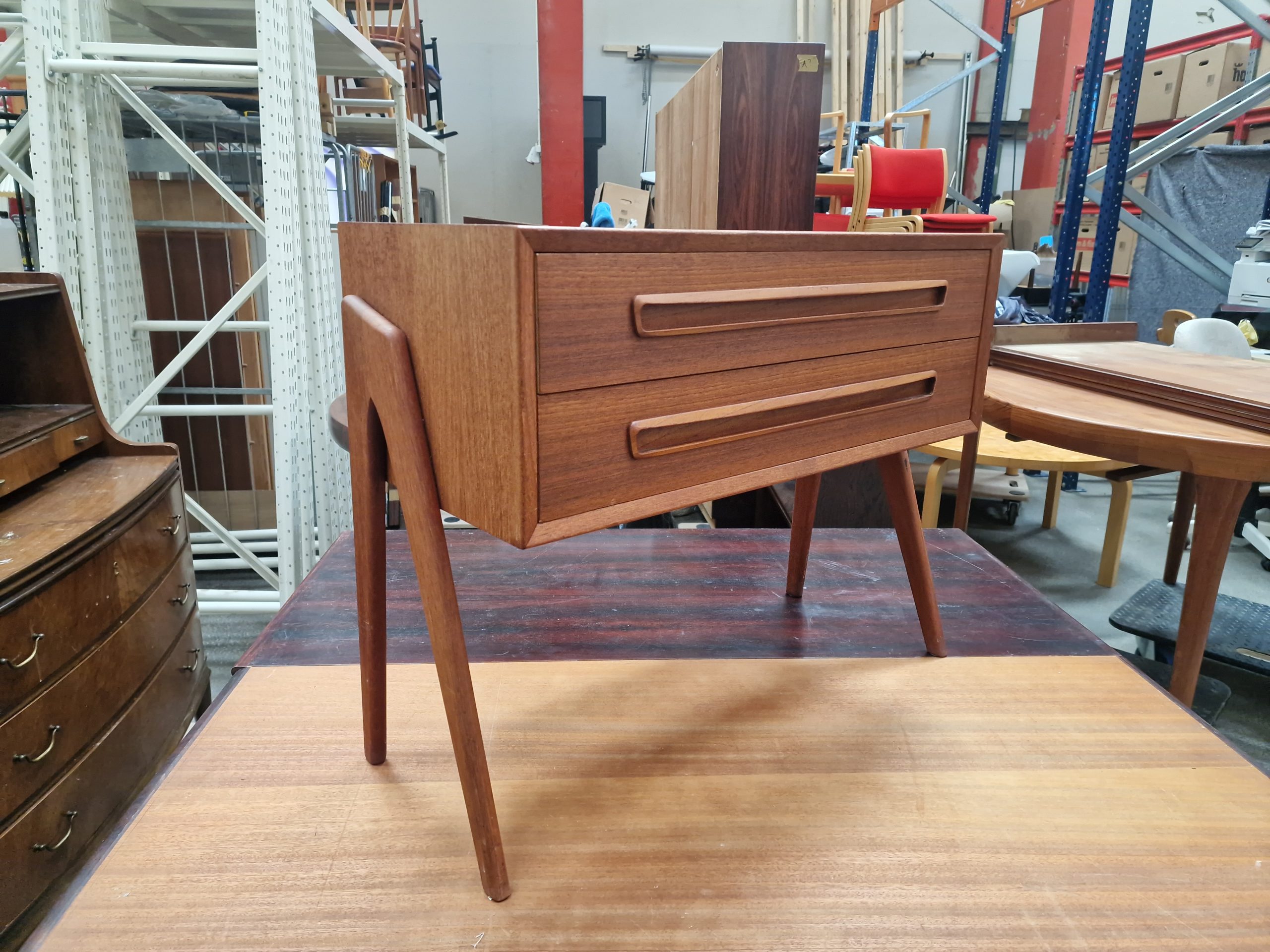 Teak entremøbel sengebord, AP Møbler, teak