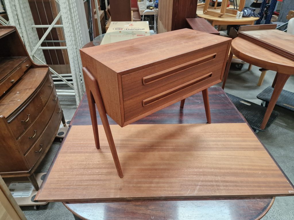 Teak entremøbel sengebord, AP Møbler, teak