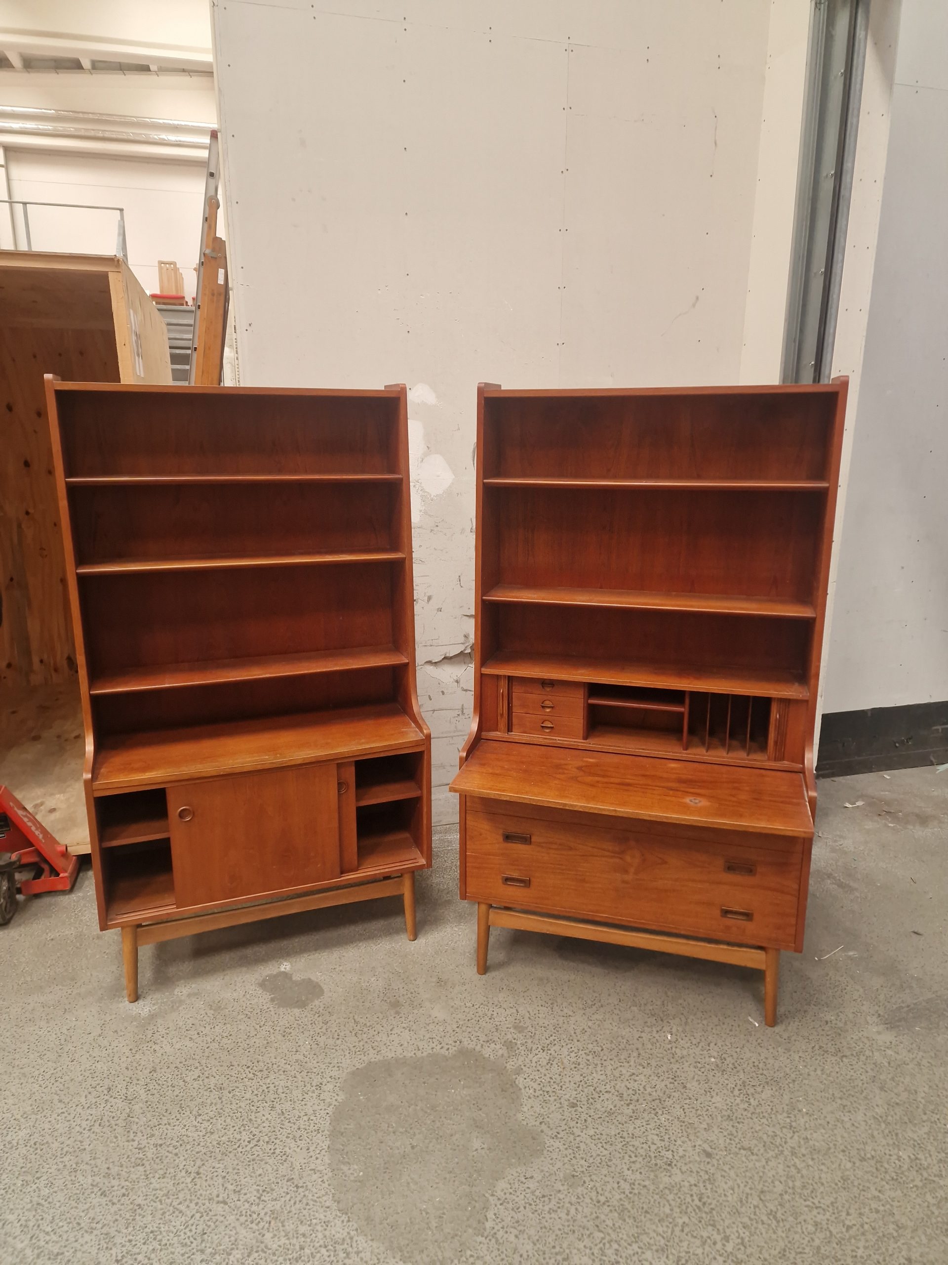 2 stk Bornholmerreoler i teak, Nexø, Johannes Sorth