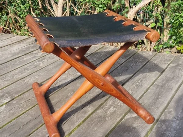 Skammel, massiv teak, Guldhøj