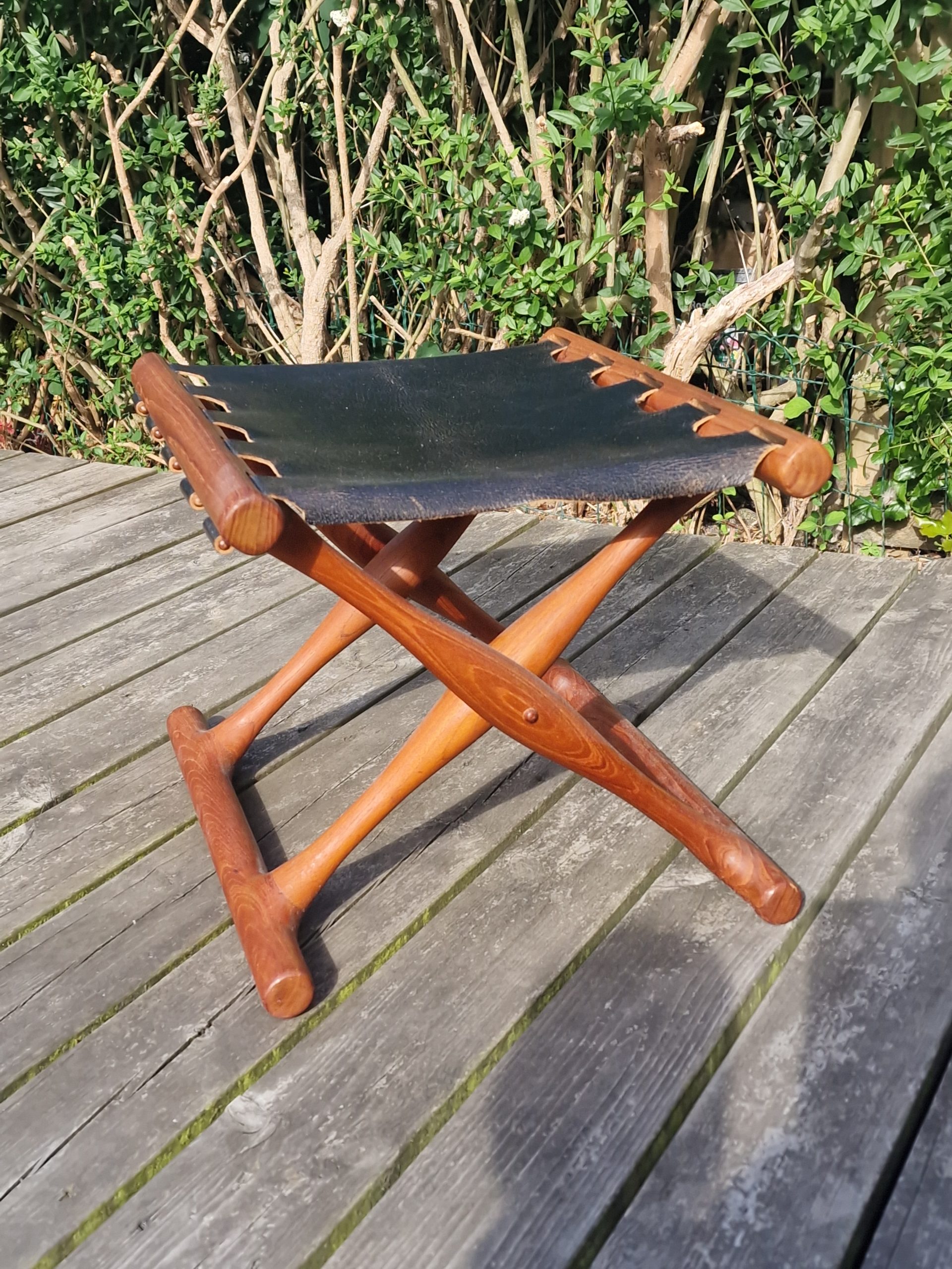 Skammel, massiv teak, Guldhøj