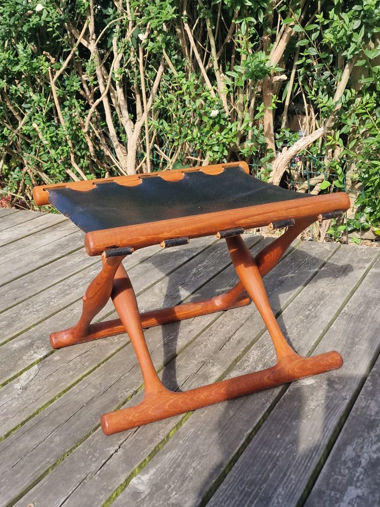 Skammel, massiv teak, Guldhøj