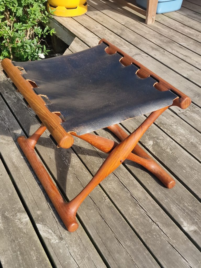 Model PH 41, Poul Hundevad Skammel, massiv teak, Guldhøj — billede 9