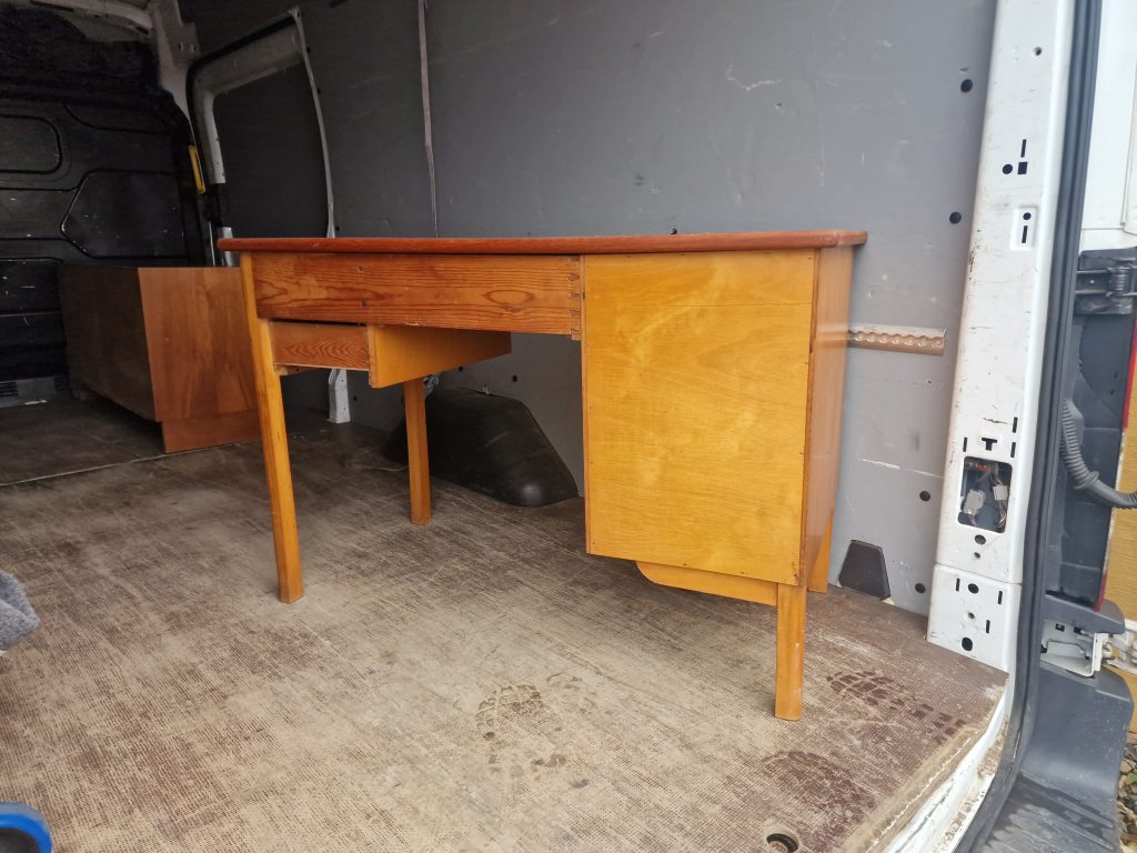 Skrivebord i teak og bøg — billede 8