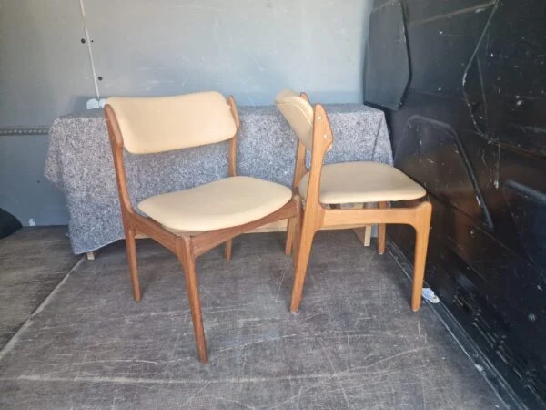 2 spisestole i massiv teaktræ af Erik buch model OD49