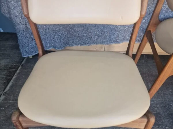 2 spisestole i massiv teaktræ af Erik buch model OD49
