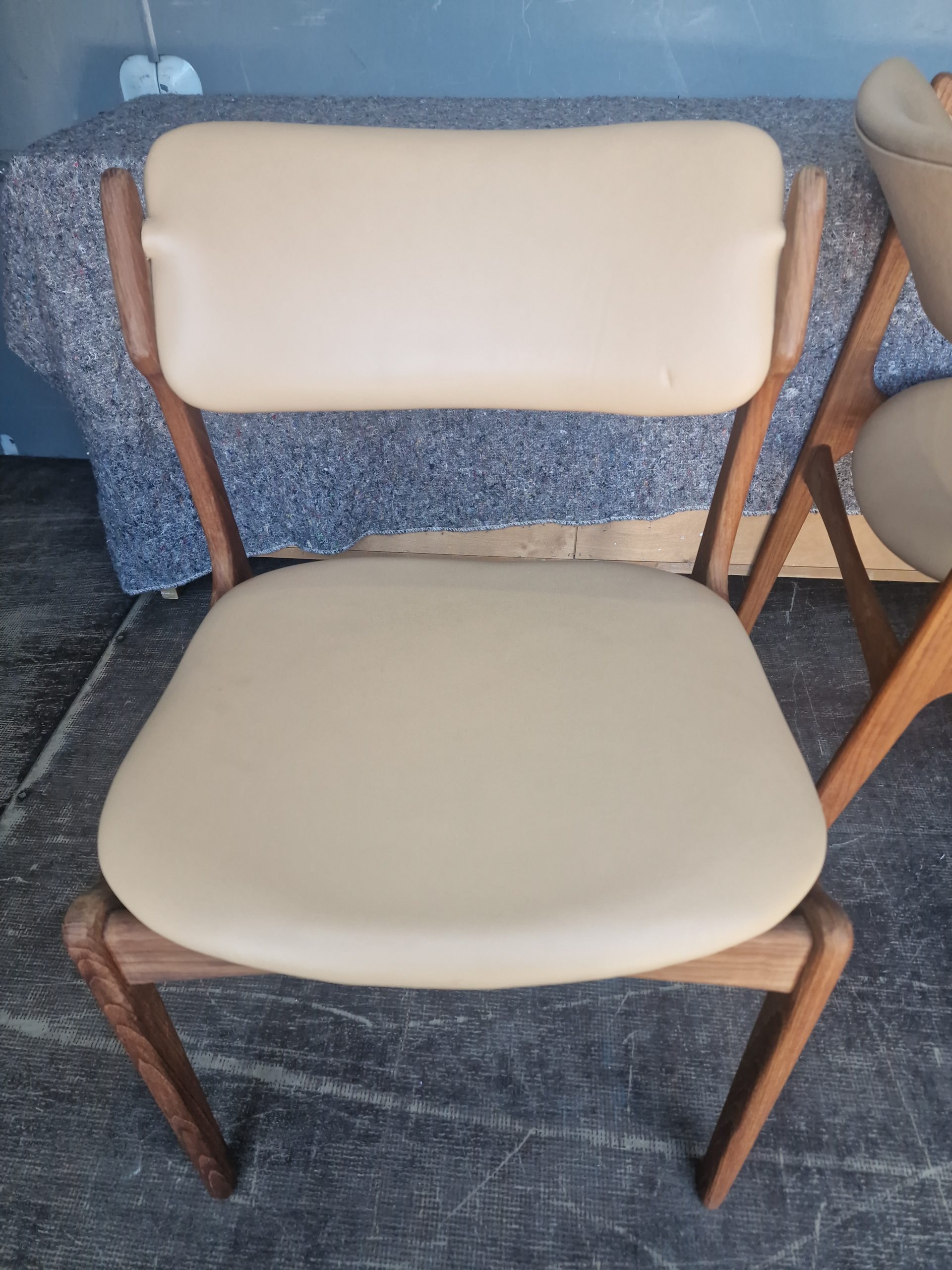 2 spisestole i massiv teaktræ af Erik buch model OD49