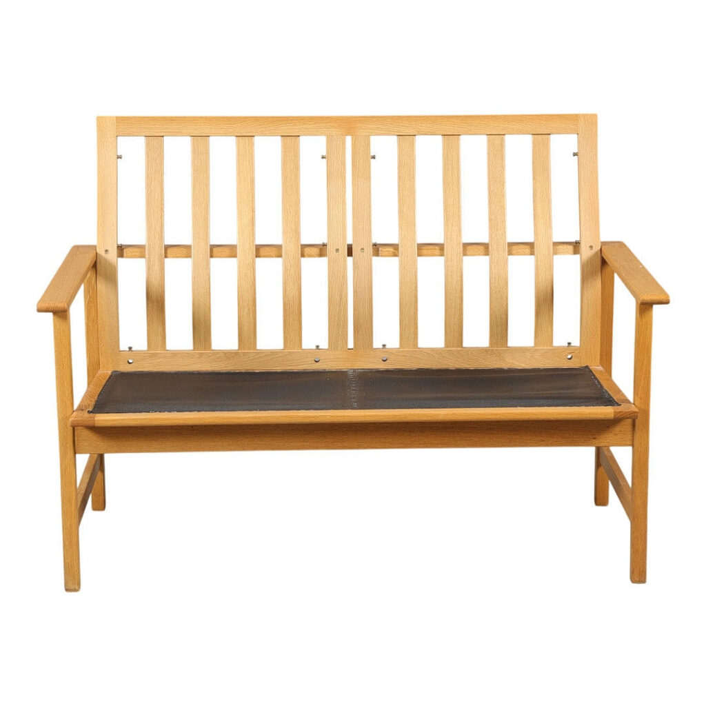 Børge Mogensen / Fredericia Stolefabrik BØRGE MOGENSEN. Fredericia Stolefabrik. To-personers sofa af egetræ, model 2259. — billede 3
