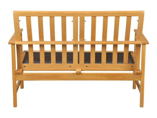 BØRGE MOGENSEN. Fredericia Stolefabrik. To-personers sofa af egetræ, model 2259.