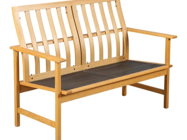 BØRGE MOGENSEN. Fredericia Stolefabrik. To-personers sofa af egetræ, model 2259.