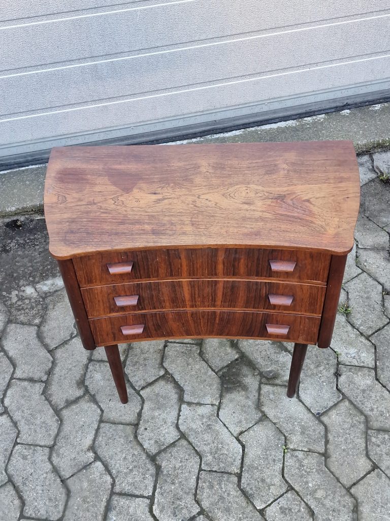 Sød lille retro kommode i palisander — billede 4