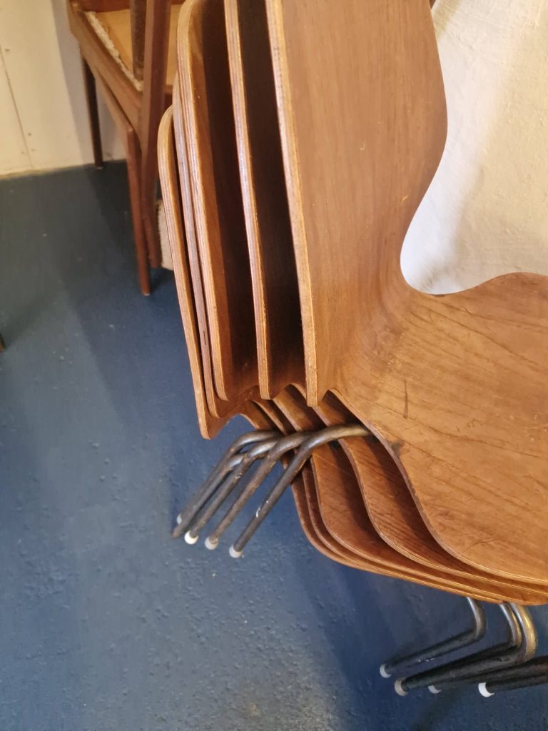 Fem stabelstole i teak — billede 5