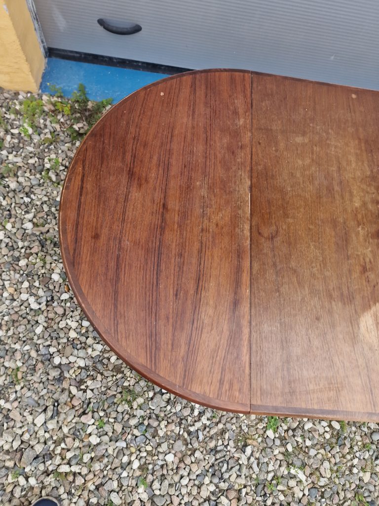 Spisebord med endebuer — billede 12