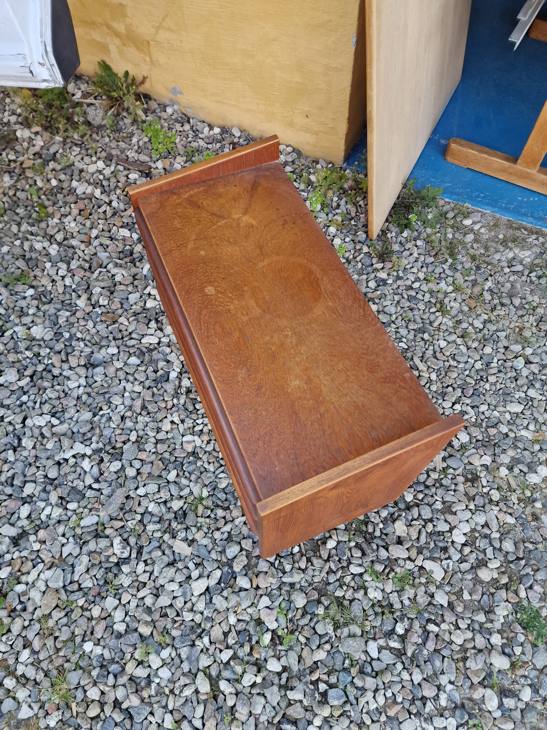 Entrekommode i teak
