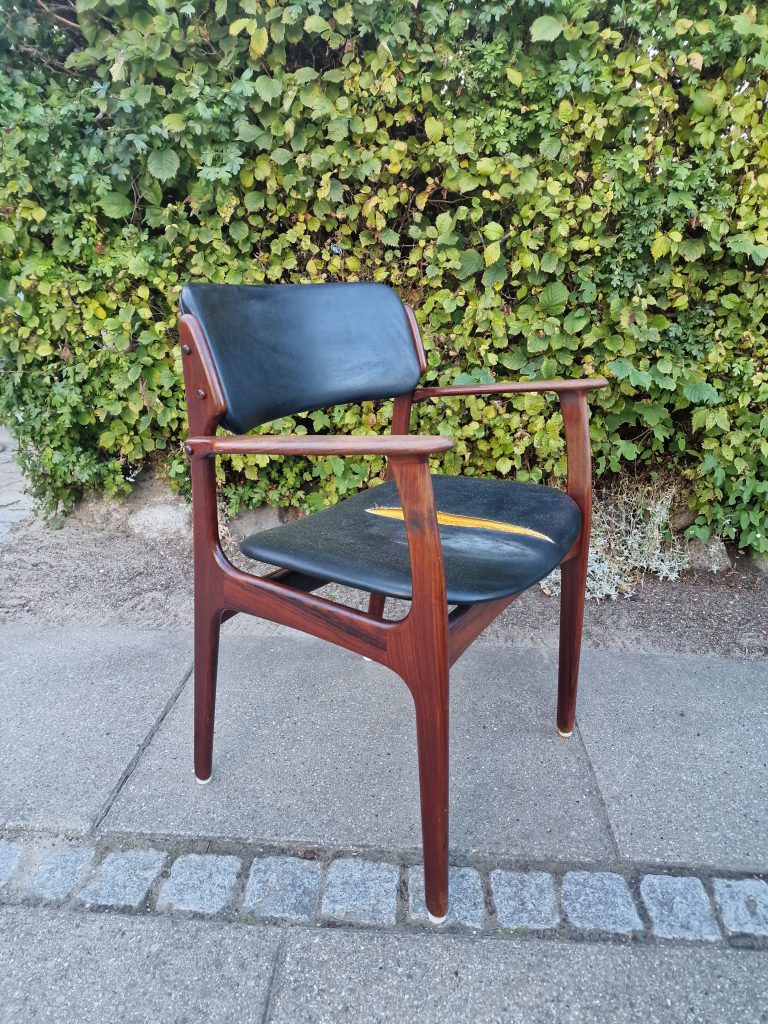 Erik Buch model 49 Armstol i massiv palisander, Erik Buch model 49 — billede 5