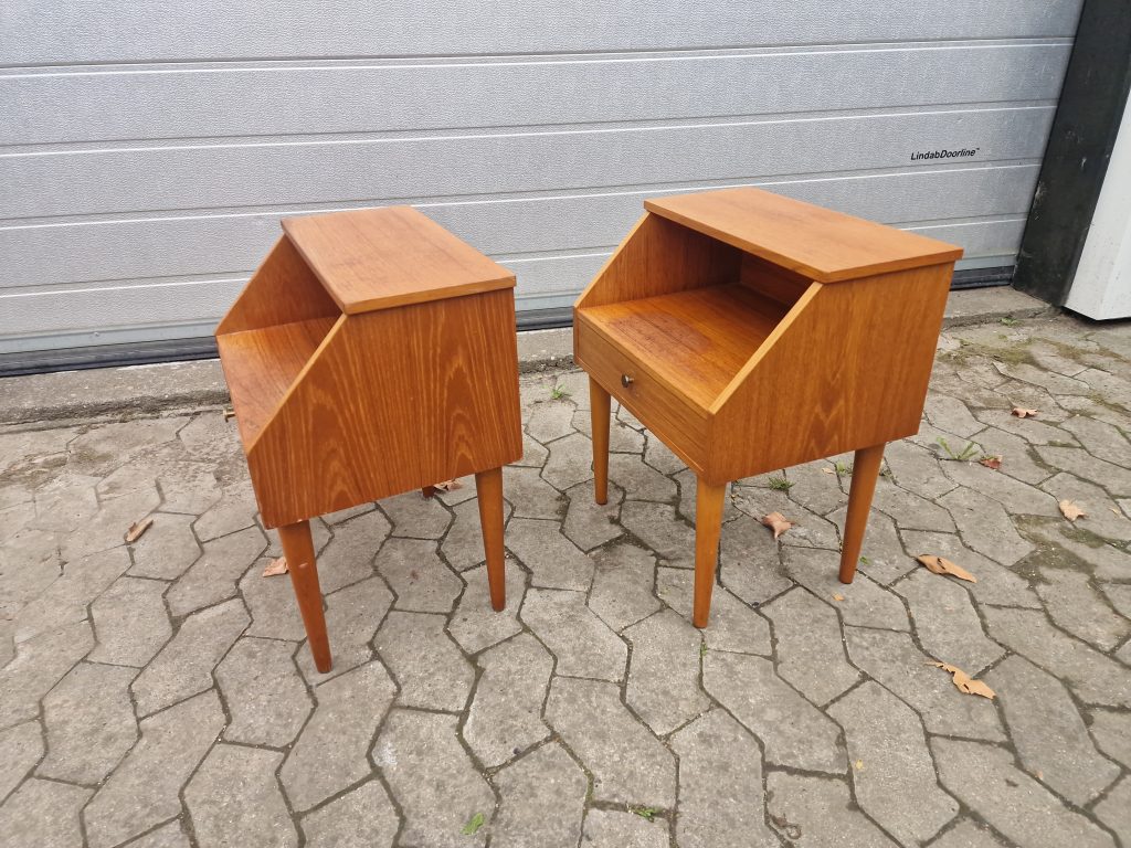 Et sæt natborde i teak — billede 3