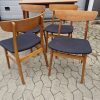 Mosbøl Fire spisestole med rygstykke af teak, Mosbøl — billede 3