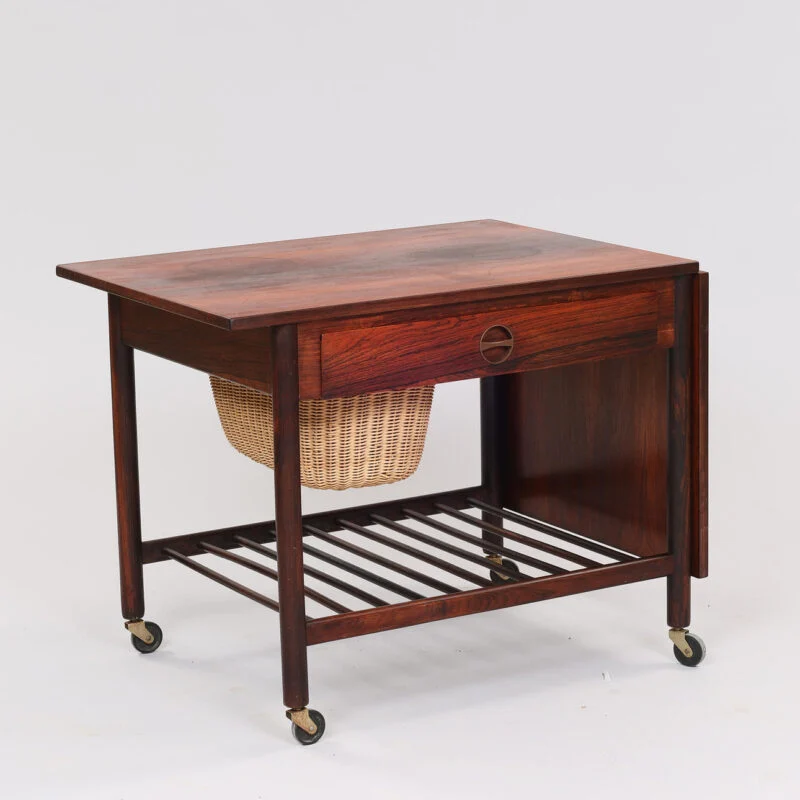 ML møbler, no. 60 Fritstående sybord af palisander med klap, ML Møbler, No 60. 1950-60’erne, Danmark.
